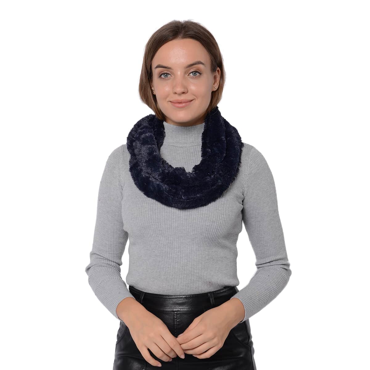 PASSAGE Set of 2 Textured and Solid Navy Faux Fur Infinity Scarfs (100% Polyester) image number 2