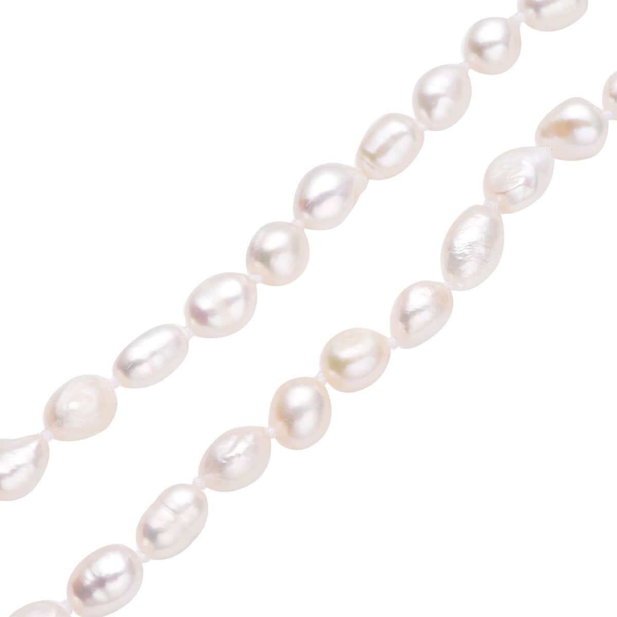 straight strand of pearls