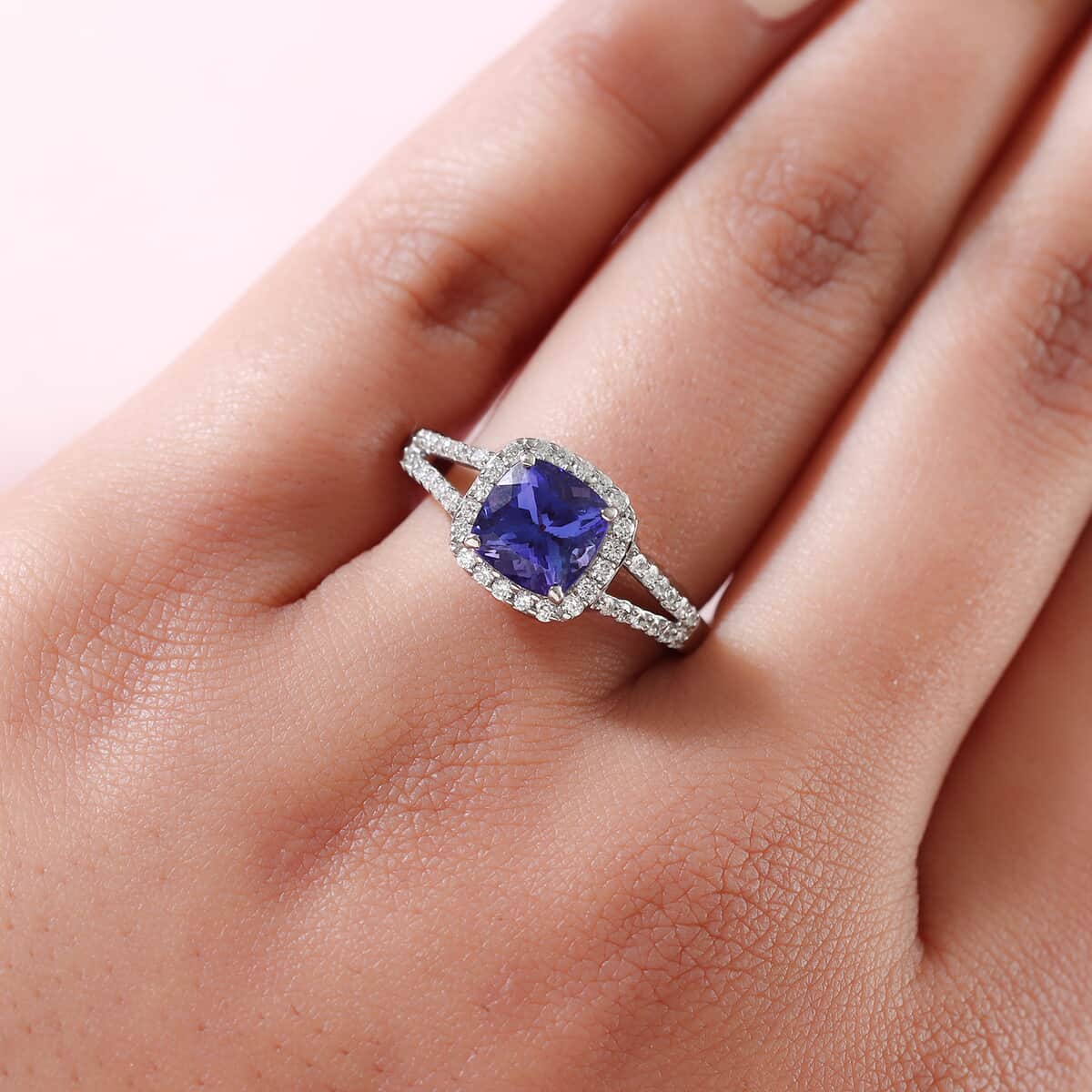 SUMMER DEALS RHAPSODY 950 Platinum AAAA Tanzanite and E-F VS Diamond Ring (Size 8.0) 5.35 Grams 2.15 ctw image number 2