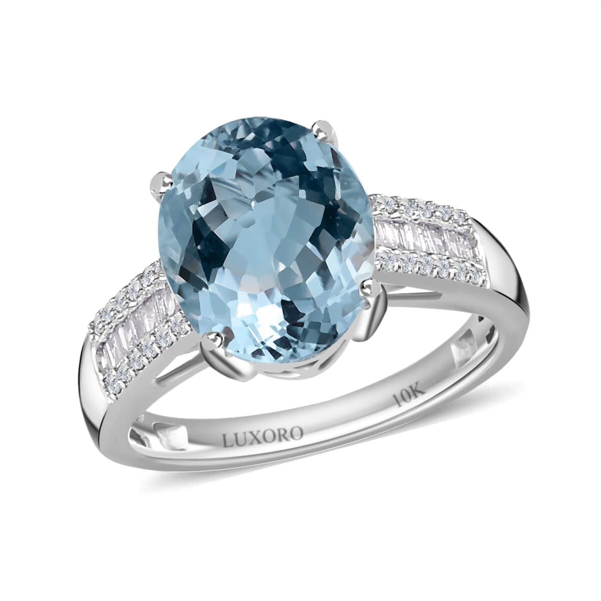 Luxoro 10K White Gold Premium Espirito Santo Aquamarine and Diamond Ring (Size 8.0) 3.40 ctw image number 0