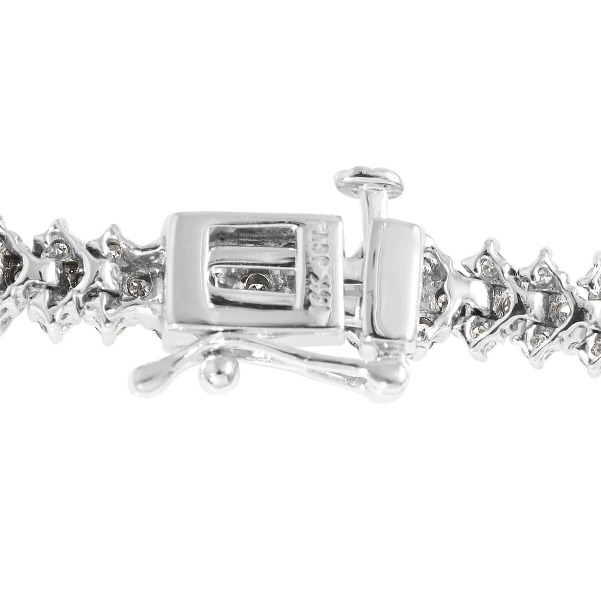 NY Closeout 10K White Gold G-H I1 Diamond Link Chevron Tennis Bracelet (7.00 In) 10.35 Grams 2.00 ctw image number 3